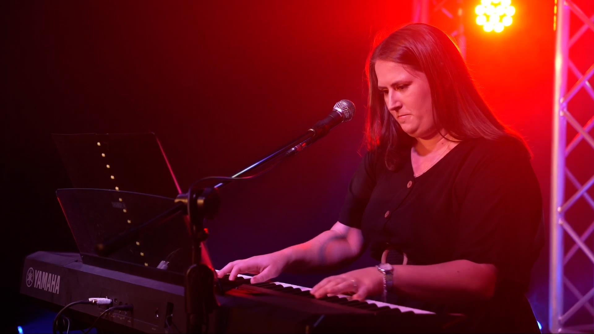 Madi and Anna Worship